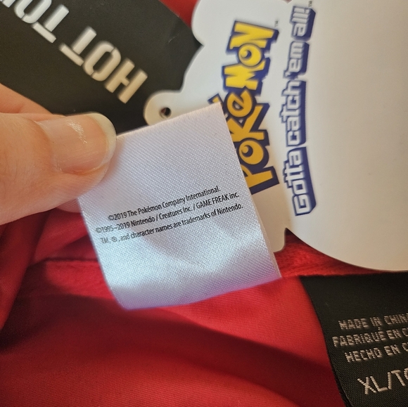 Pokemon Trainer Anorak - Picture 5 of 6